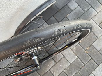 Used CUBE Attain SL Disc 2017 Road & Gravel, Schwarz — image 6 of 17