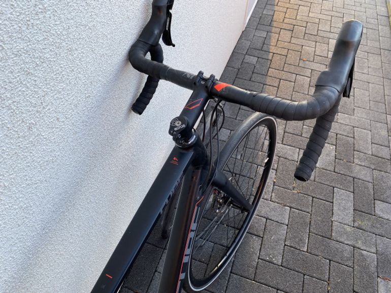 Used CUBE Attain SL Disc 2017 Road & Gravel, Schwarz — image 12 of 17