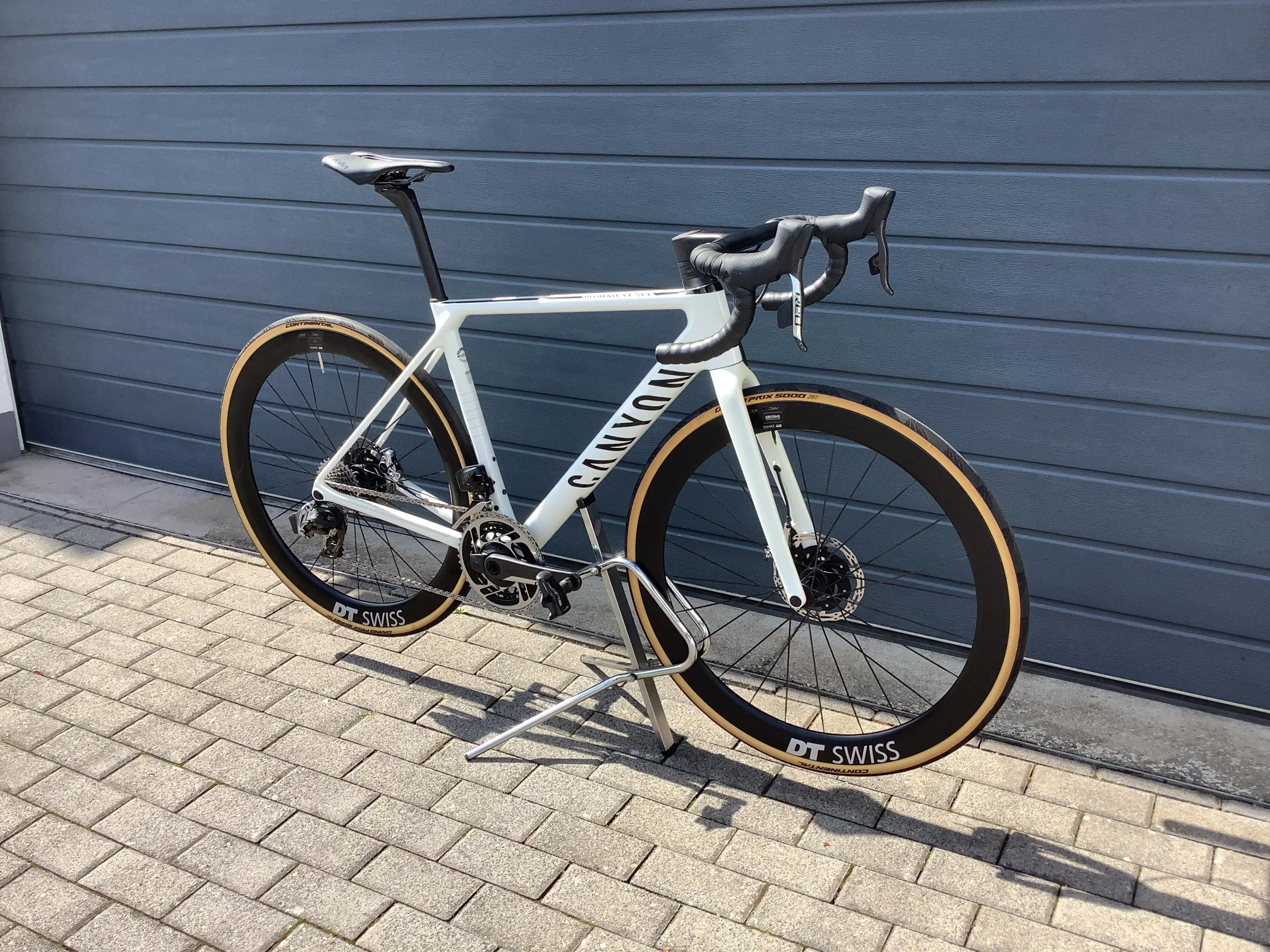 Canyon Ultimate Cf Slx 9 Disc Etap Used In Sm Buycycle