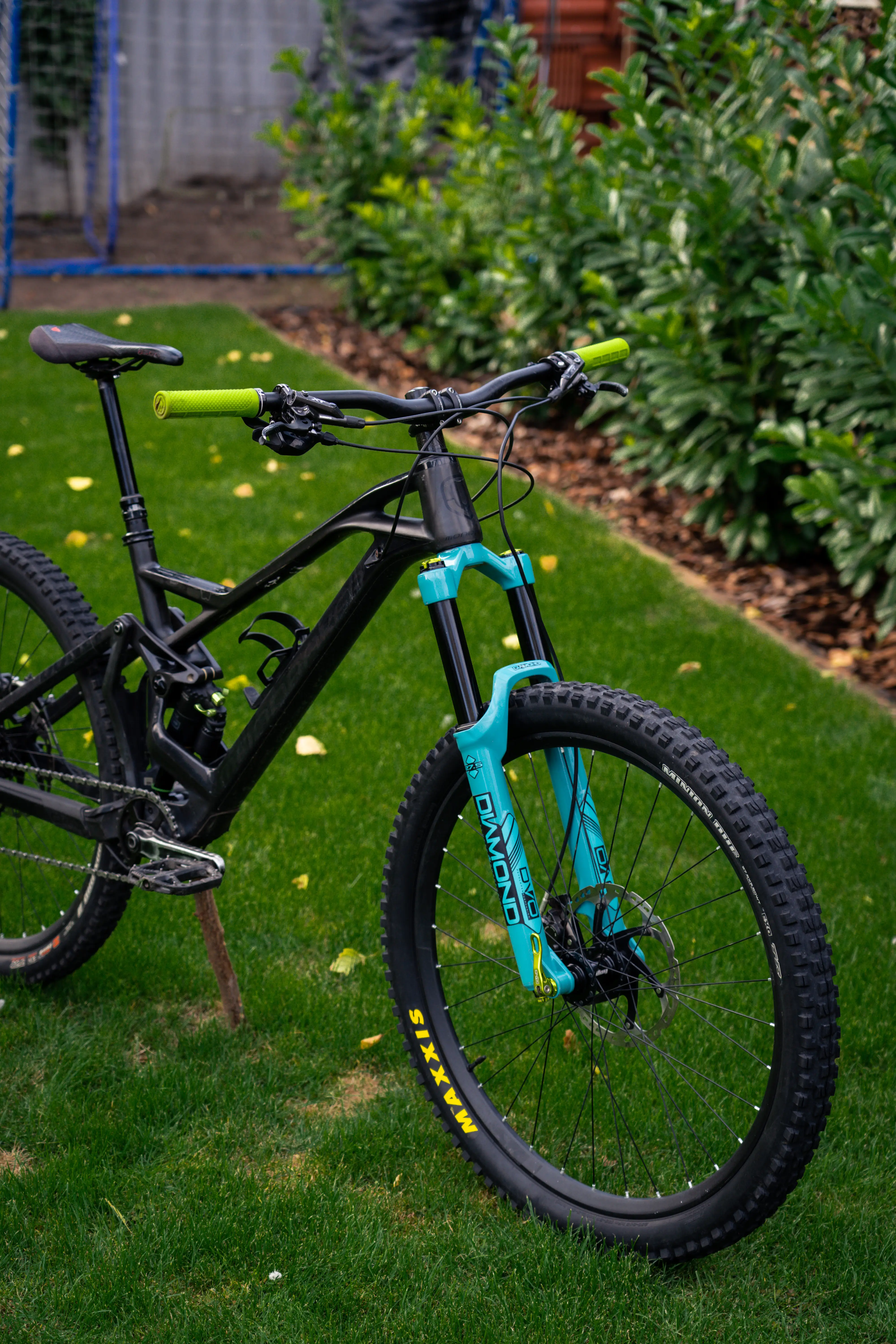 Mondraker Dune Carbon R used in M | buycycle