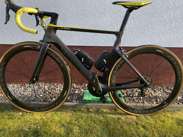 Used Canyon Aeroad CF SLX 6.0 2016 Road & Gravel, shop.filter.color.ffff00 — image 1 of 3