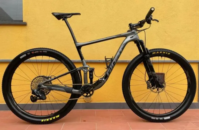 Bicicleta best sale giant anthem