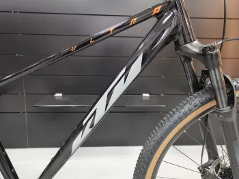 Used KTM ULTRA 1964 COMP 29 2022 Mountainbike, Negro — image 3 of 3