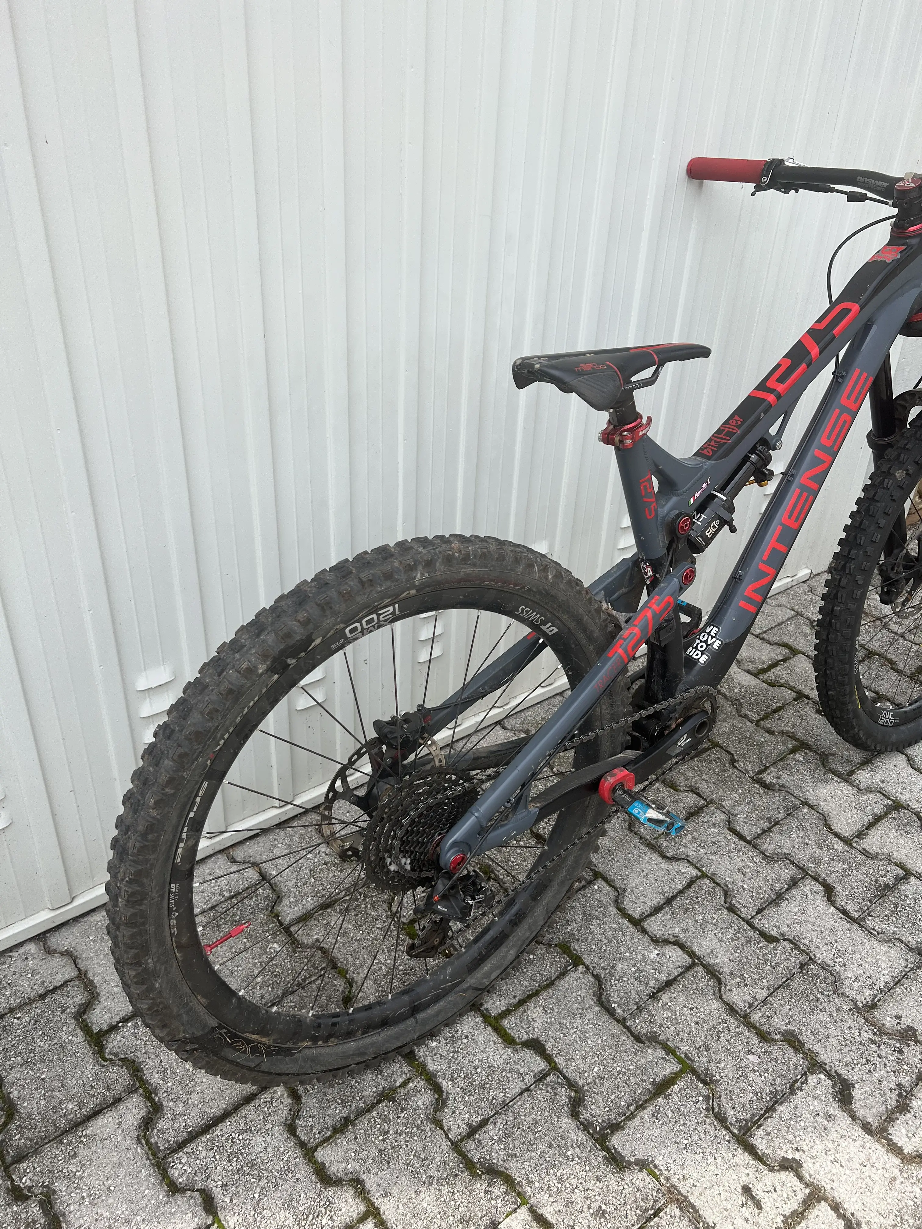 2016 intense tracer outlet 275a