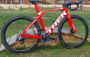 Trek - Madone SLR 9 AXS, 2020