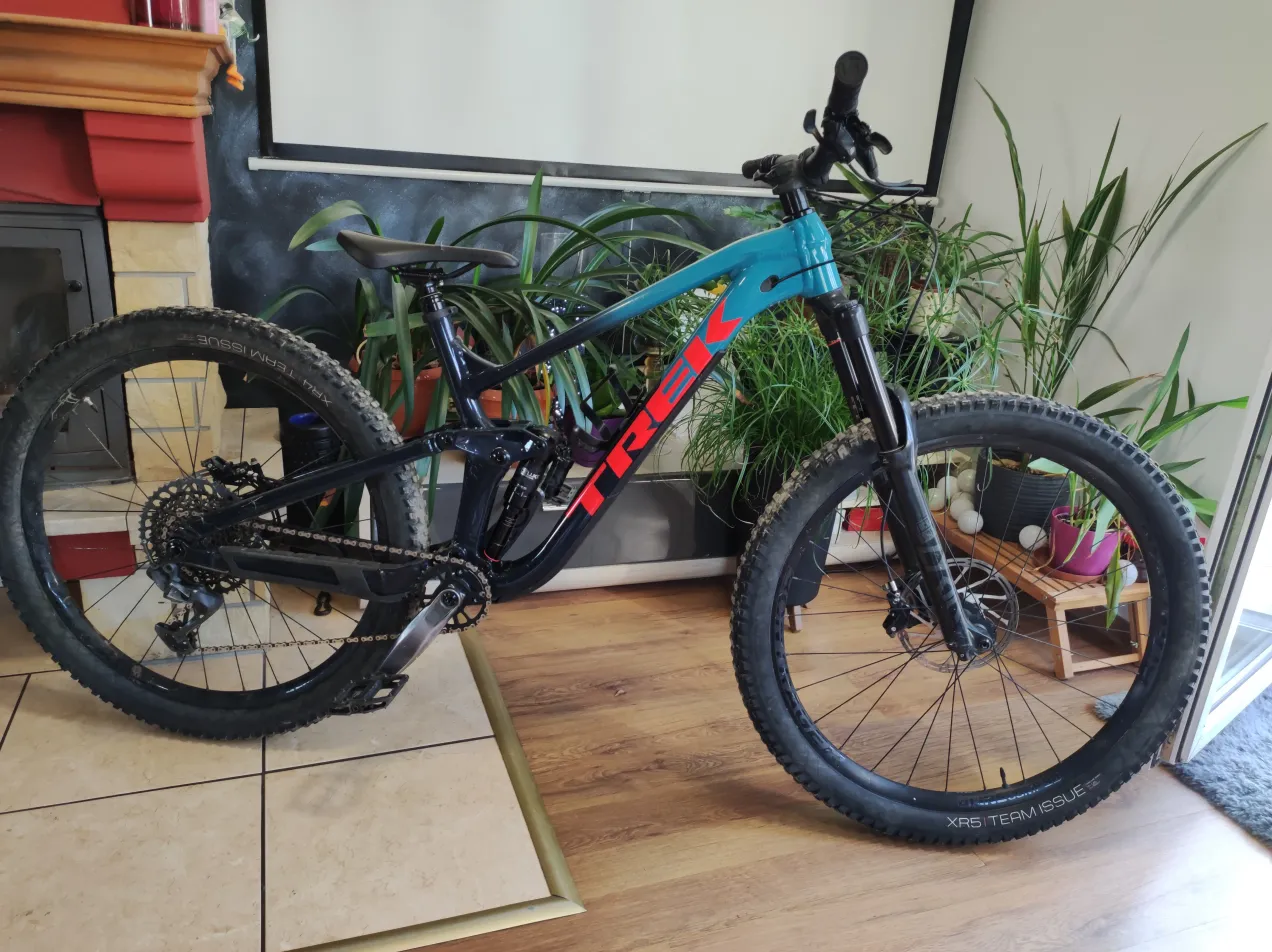 Trek slash 2021 deals 8