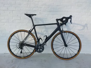 Used Canyon Ultimate CF SLX 8.0 2016 Road & Gravel, Hellgrau — image 1 of 3