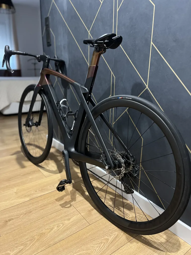 2019 trek madone slr best sale 7 disc