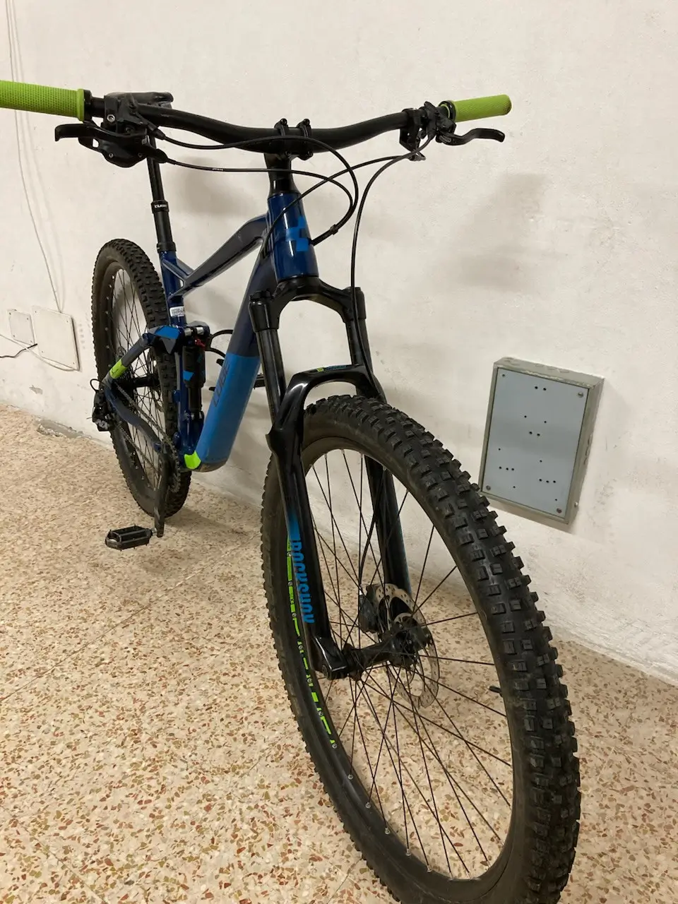 Cube stereo 120 outlet pro 29 mountain bike