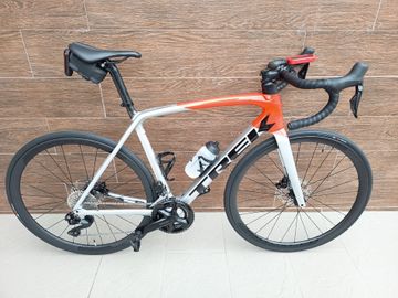 Trek Émonda SL 6 Pro Di2 2023 Road & Gravel d'occasion