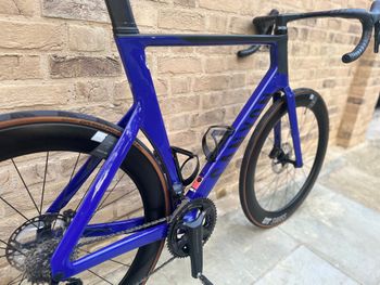 Canyon Aeroad CF SLX 8 Disc Di2 2023 Road & Gravel de segunda mano, Azul — imagen 5 de 8