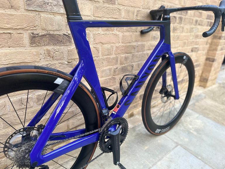 Canyon Aeroad CF SLX 8 Disc Di2 2023 Road & Gravel de segunda mano, Azul — imagen 5 de 8