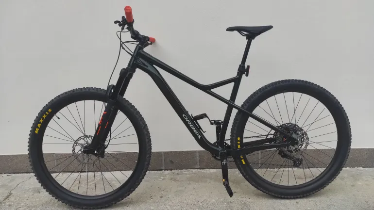 Used Orbea LAUFEY H10 2022 Mountainbike, Green — image 1 of 5