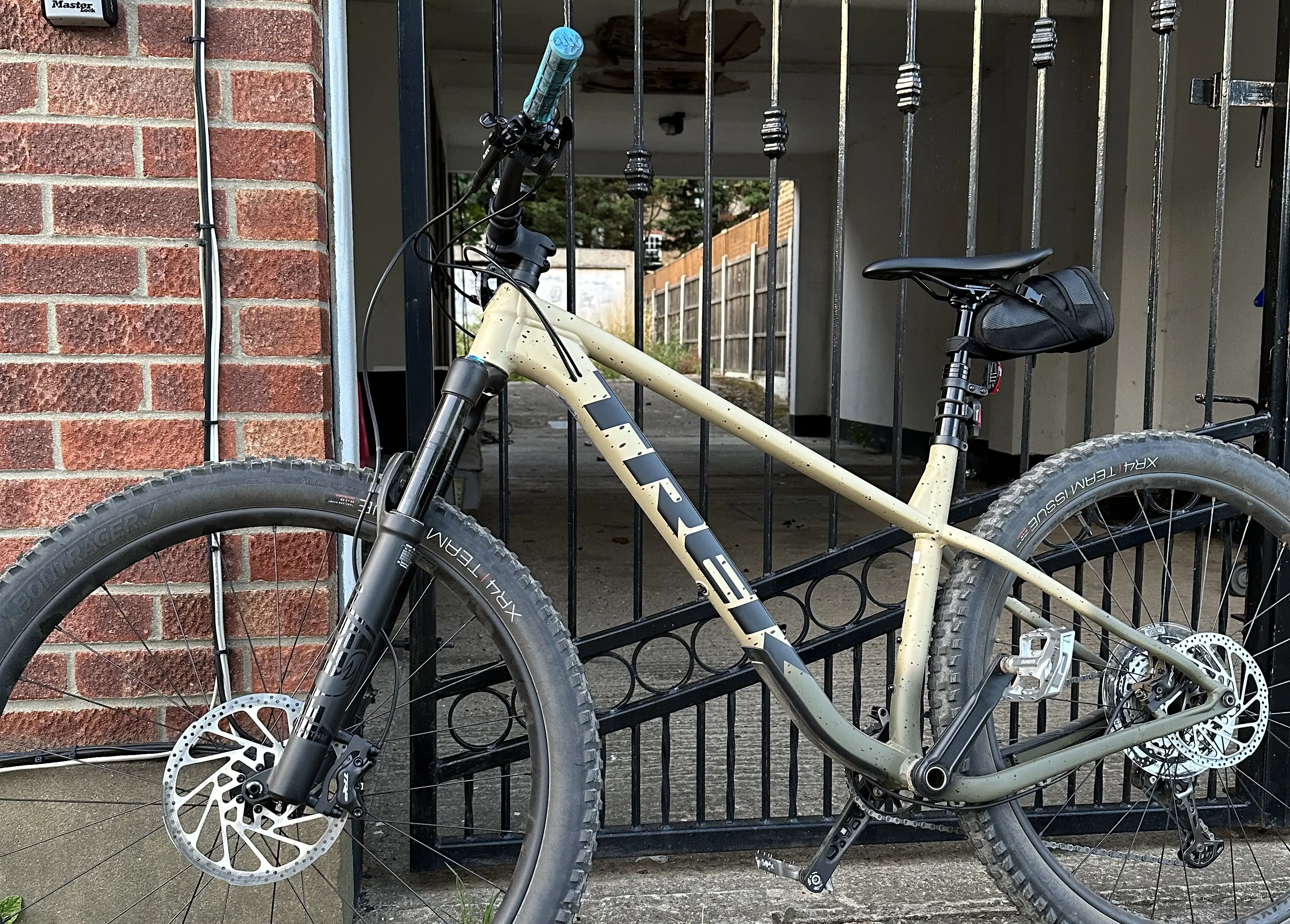 Trek roscoe 9 discount review