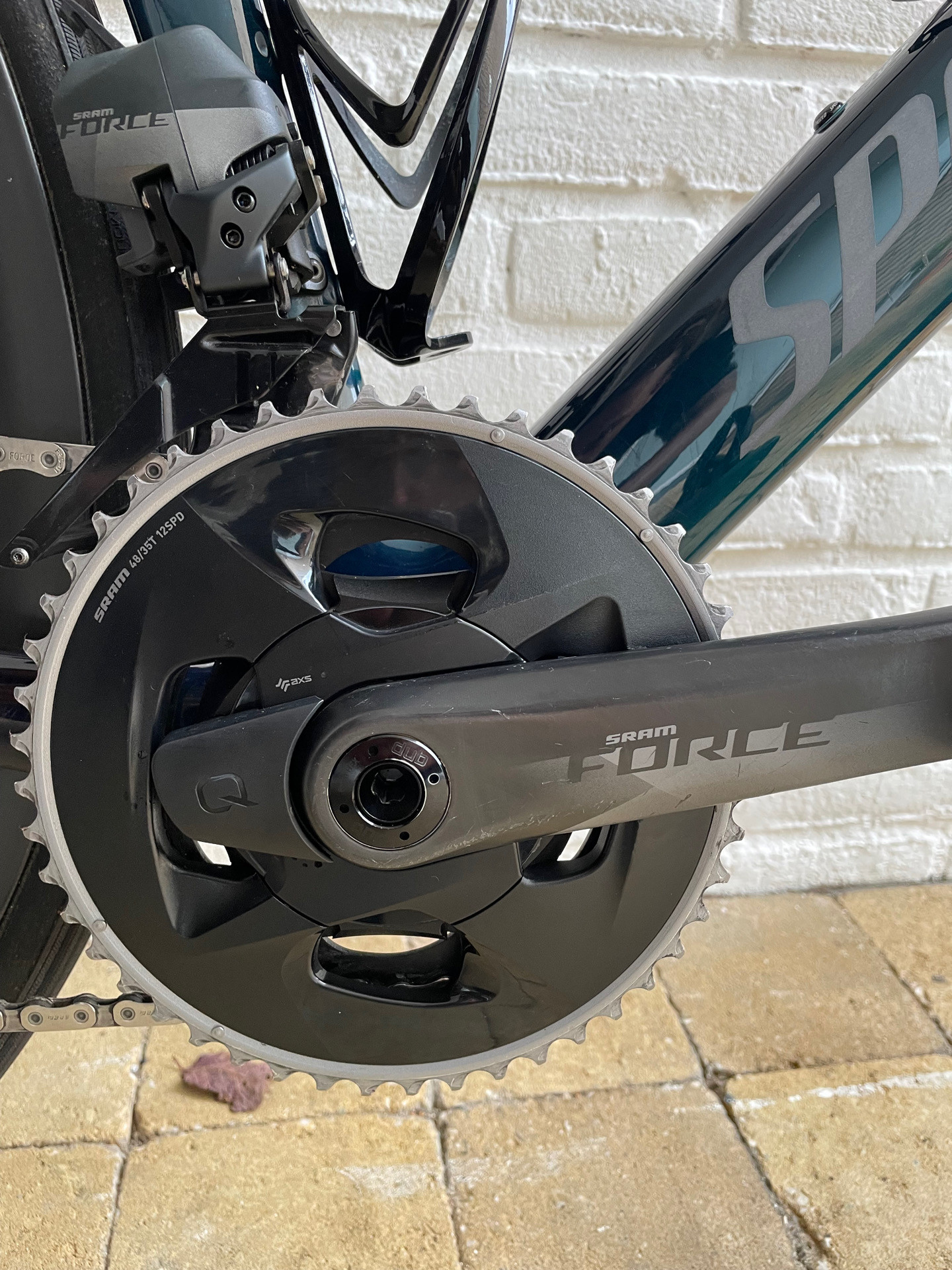 Specialized Venge Pro SRAM Force eTap AXS used in L buycycle