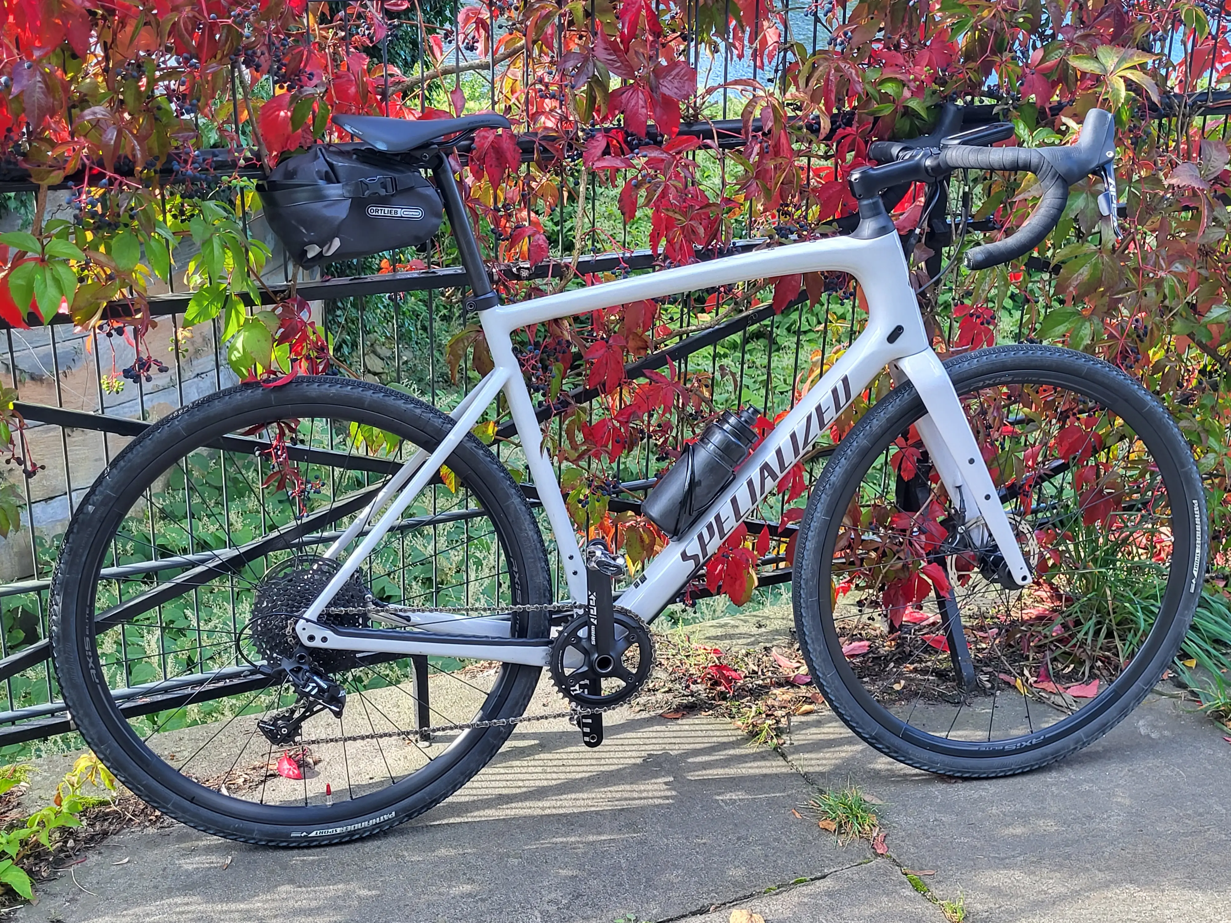 Specialized Diverge Base Carbon used in 61 cm buycycle