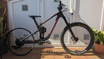 Used Focus SAM 9.9 2019 Mountainbike, Black, 27.5 — image 11 of 11