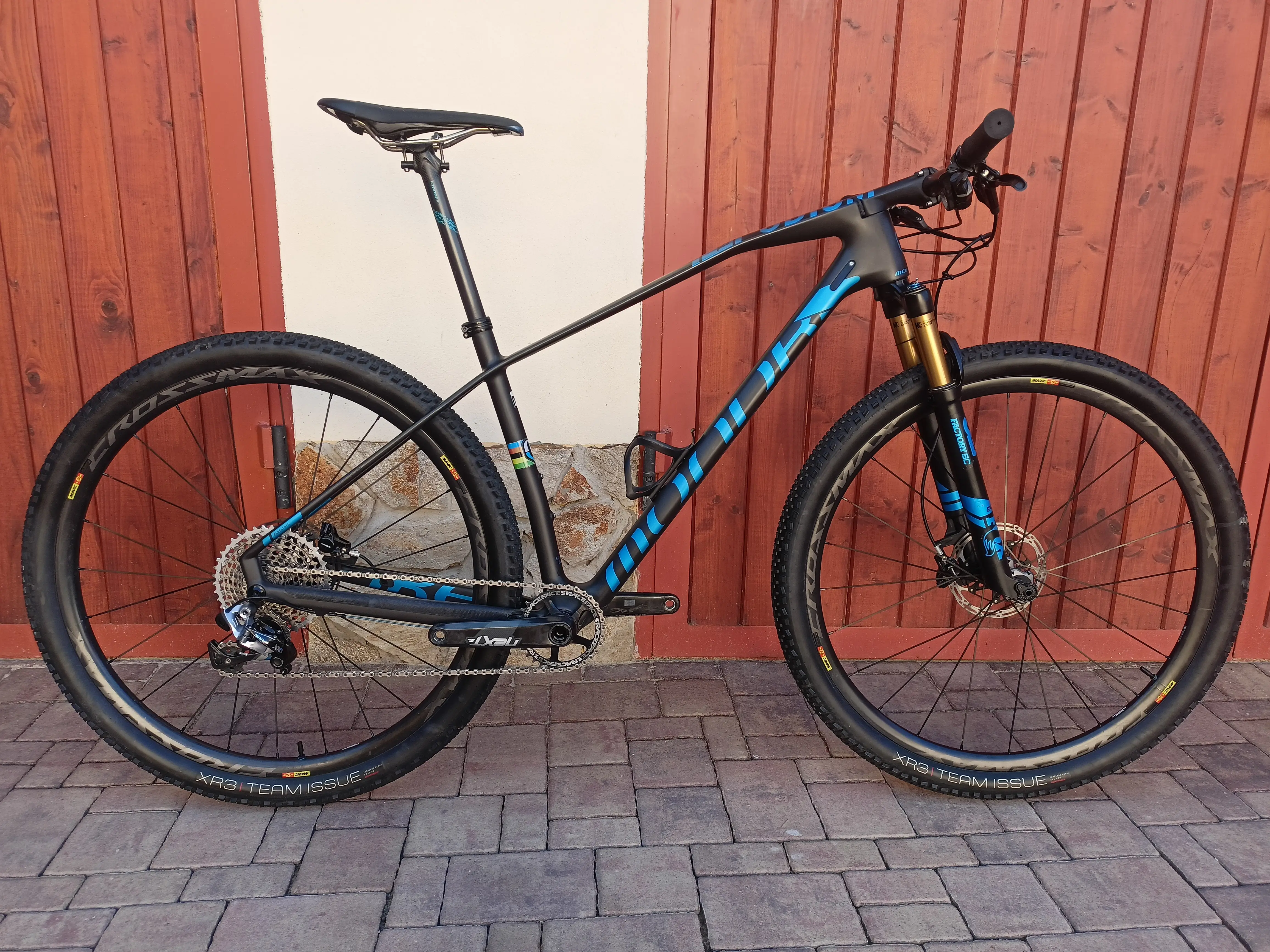 Mondraker best sale podium carbon