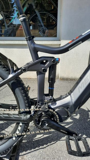 Used Merida eONE-FORTY 475 2022 Mountainbike, Light Gray — image 5 of 8