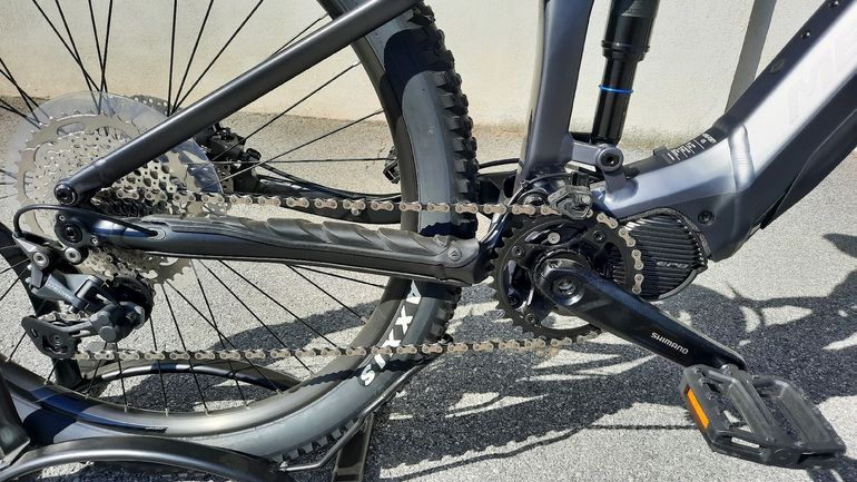 Used Merida eONE-FORTY 475 2022 Mountainbike, Light Gray — image 3 of 8