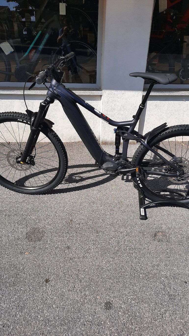 Used Merida eONE-FORTY 475 2022 Mountainbike, Light Gray — image 2 of 8