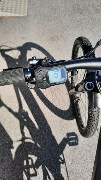 Used Merida eONE-FORTY 475 2022 Mountainbike, Light Gray — image 4 of 8