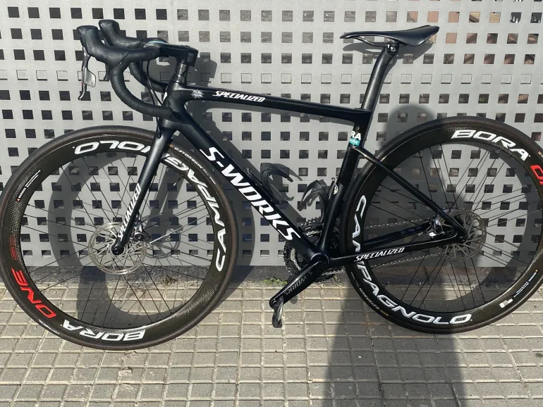 S works store tarmac sl6 sagan