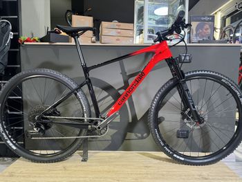 Used Cannondale Scalpel HT Carbon 4 2022 Mountainbike, Red — image 1 of 8