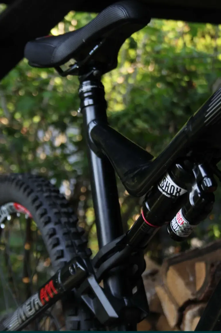 Used Commencal Meta AM V4 2016 Mountainbike, Black — image 5 of 7