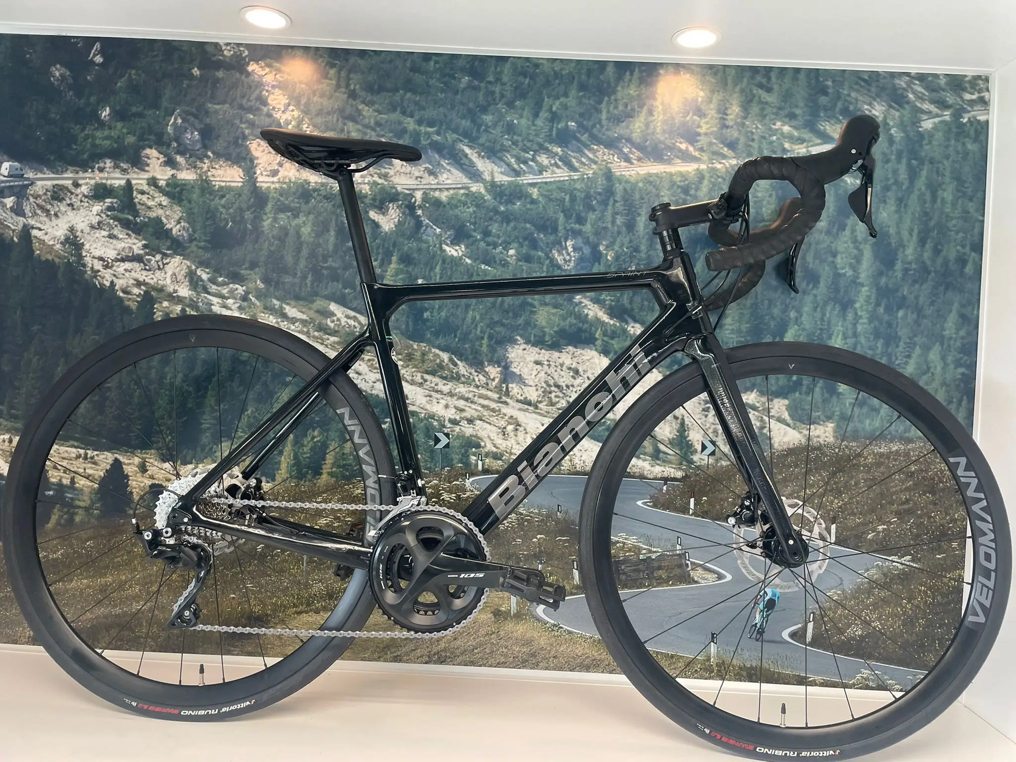 Bianchi sprint best sale 105 disc