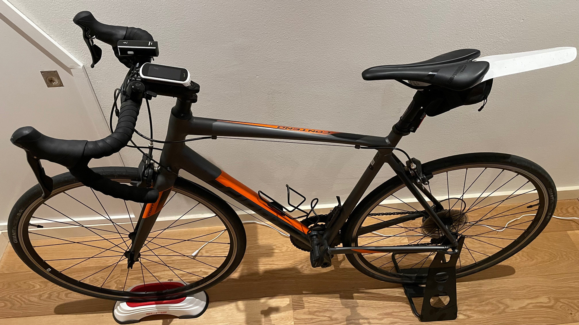 Giant contend 1 road bike 2019 new arrivals