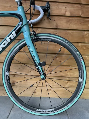 Used Bianchi Sempre Pro Carbon Frameset 2017 Road & Gravel — image 10 of 13