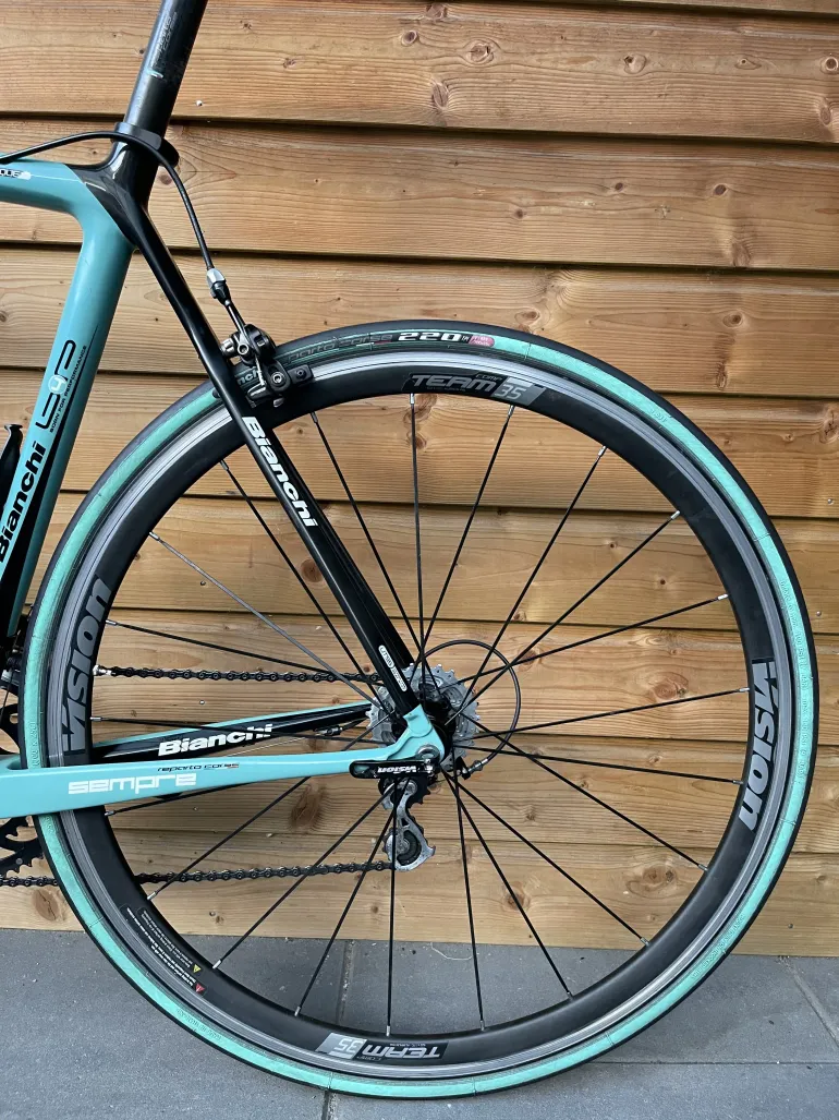 Used Bianchi Sempre Pro Carbon Frameset 2017 Road & Gravel — image 9 of 13
