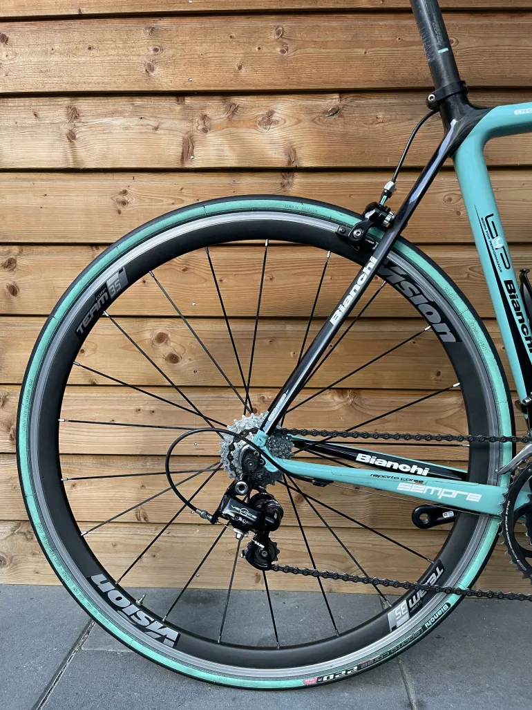 Used Bianchi Sempre Pro Carbon Frameset 2017 Road & Gravel — image 6 of 13