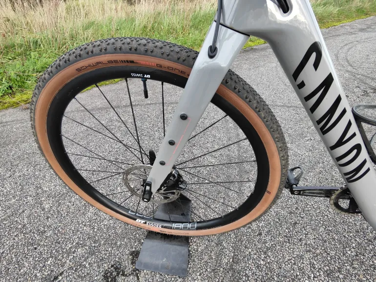 Used Canyon Grizl CF SL 7 eTap 2022 Road & Gravel — image 7 of 9