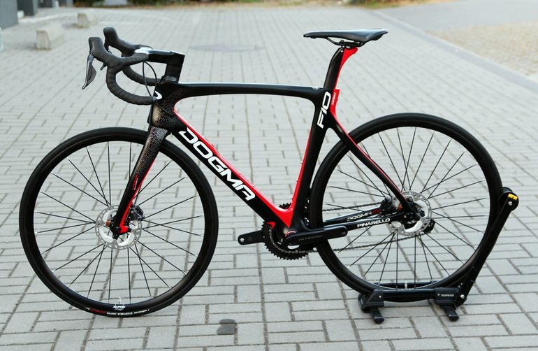 2020 pinarello dogma f10 disc best sale ultegra 8070