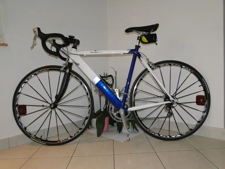 18,017 Williams Bmw F1 Stock Photos, High-Res Pictures, and Images