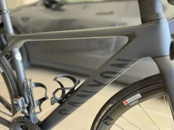 Used Canyon Endurace CF SL Disc 8.0 Di2 2021 Road & Gravel, Hellgrau — image 1 of 9