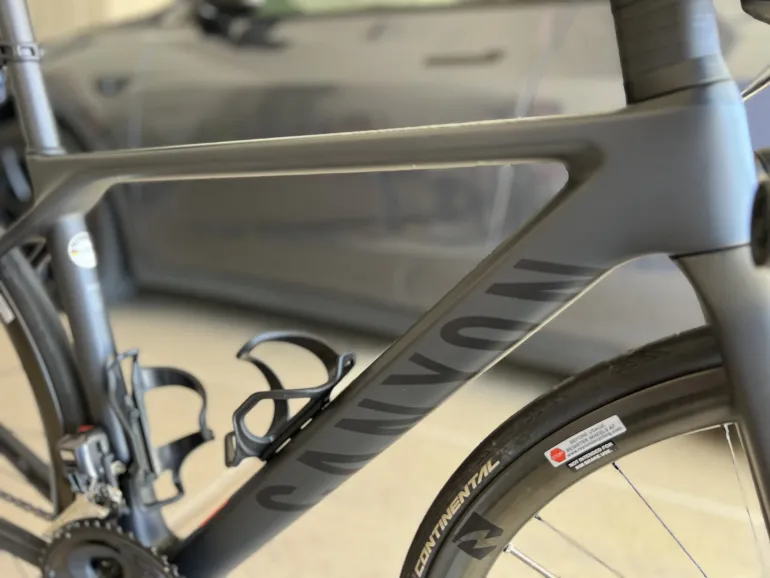 Used Canyon Endurace CF SL Disc 8.0 Di2 2021 Road & Gravel, Hellgrau — image 1 of 9