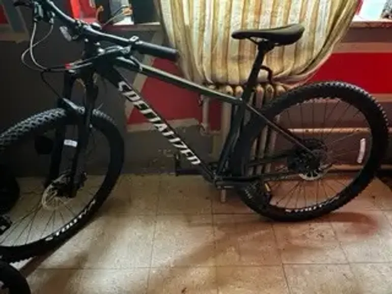 Bicicleta specialized discount rockhopper expert 2021