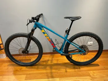 Gebrauchtes Trek Roscoe 7 2022 Mountainbike, Blau — Bild 3 von 14