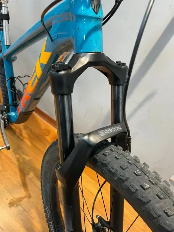 Gebrauchtes Trek Roscoe 7 2022 Mountainbike, Blau — Bild 11 von 14