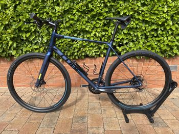 Used CUBE NULANE 2023 Road & Gravel — image 3 of 11