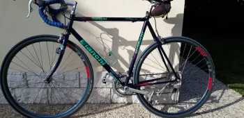 Used Bianchi Mega Pro 1990 Road & Gravel, Blue — image 3 of 4