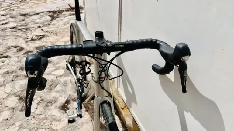 Used Basso Venta Disc Ultegra 2020 Road & Gravel, Light Gray — image 4 of 4