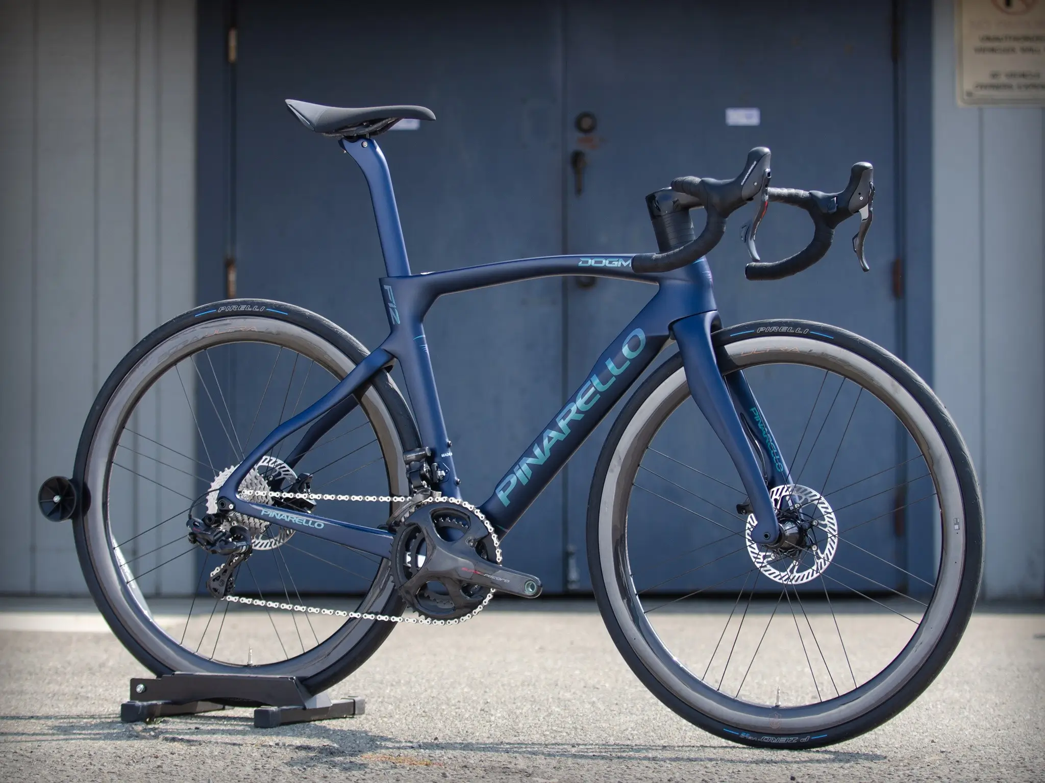 Pinarello f12 best sale blue steel