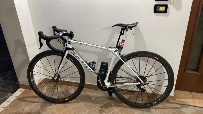 Used Giant TCR 2017 Road & Gravel, Blanco — image 1 of 11