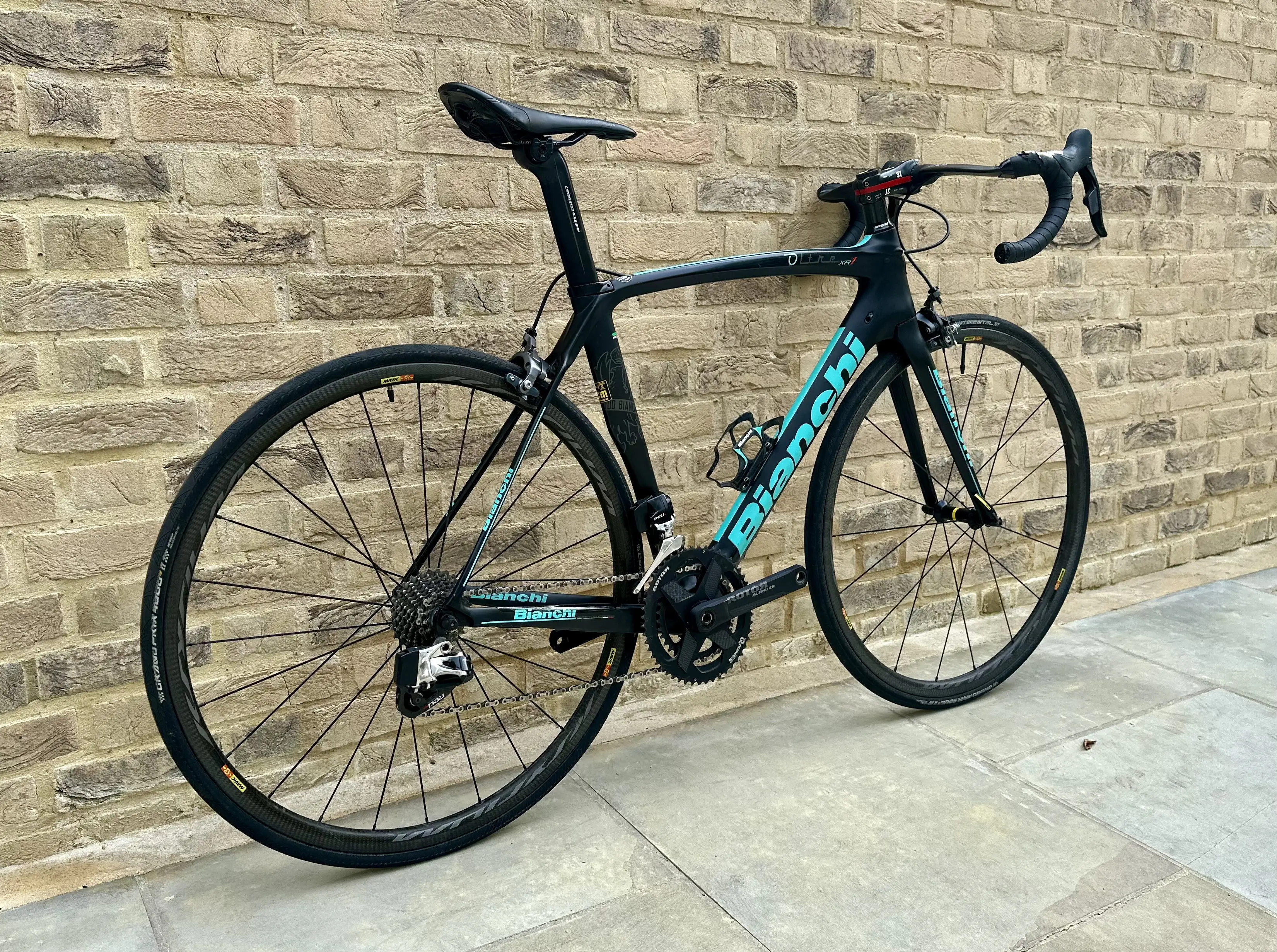 Bianchi oltre sale xr1 ultegra