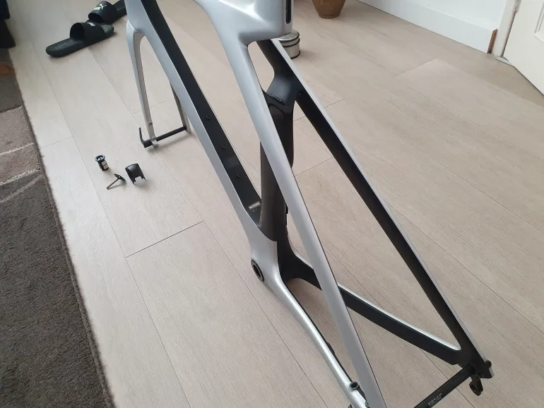 Used Trek Madone SLR 9 eTap Gen 7 2023 Road & Gravel, Light Gray — image 5 of 6