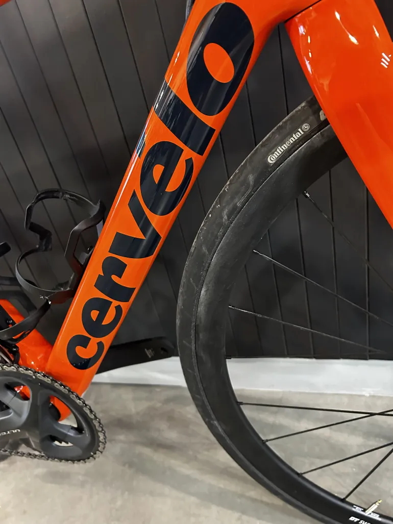 Cervelo r3 ultegra best sale di2 disc road bike